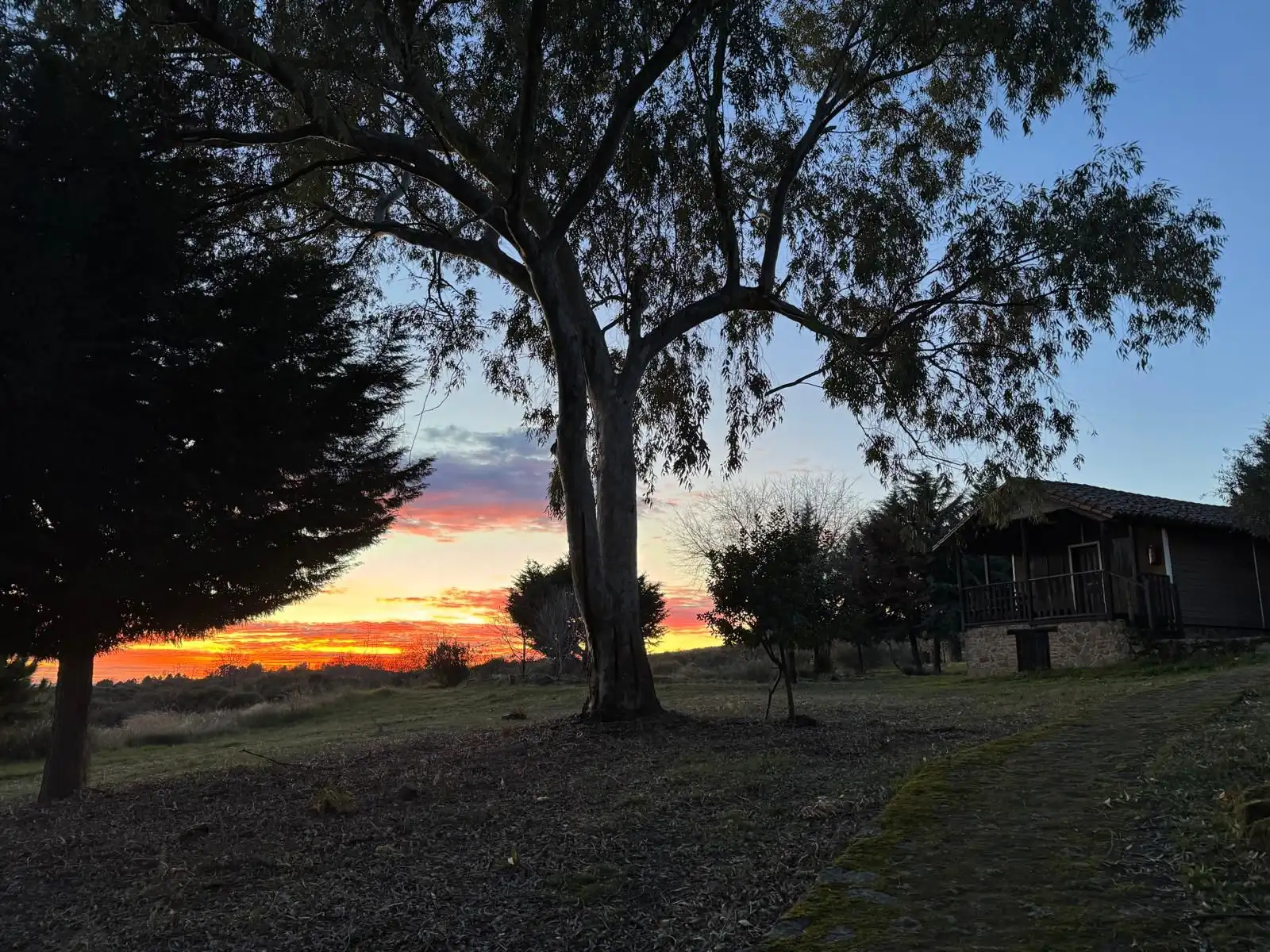 Puesta de sol sobre la comarca de La Vera